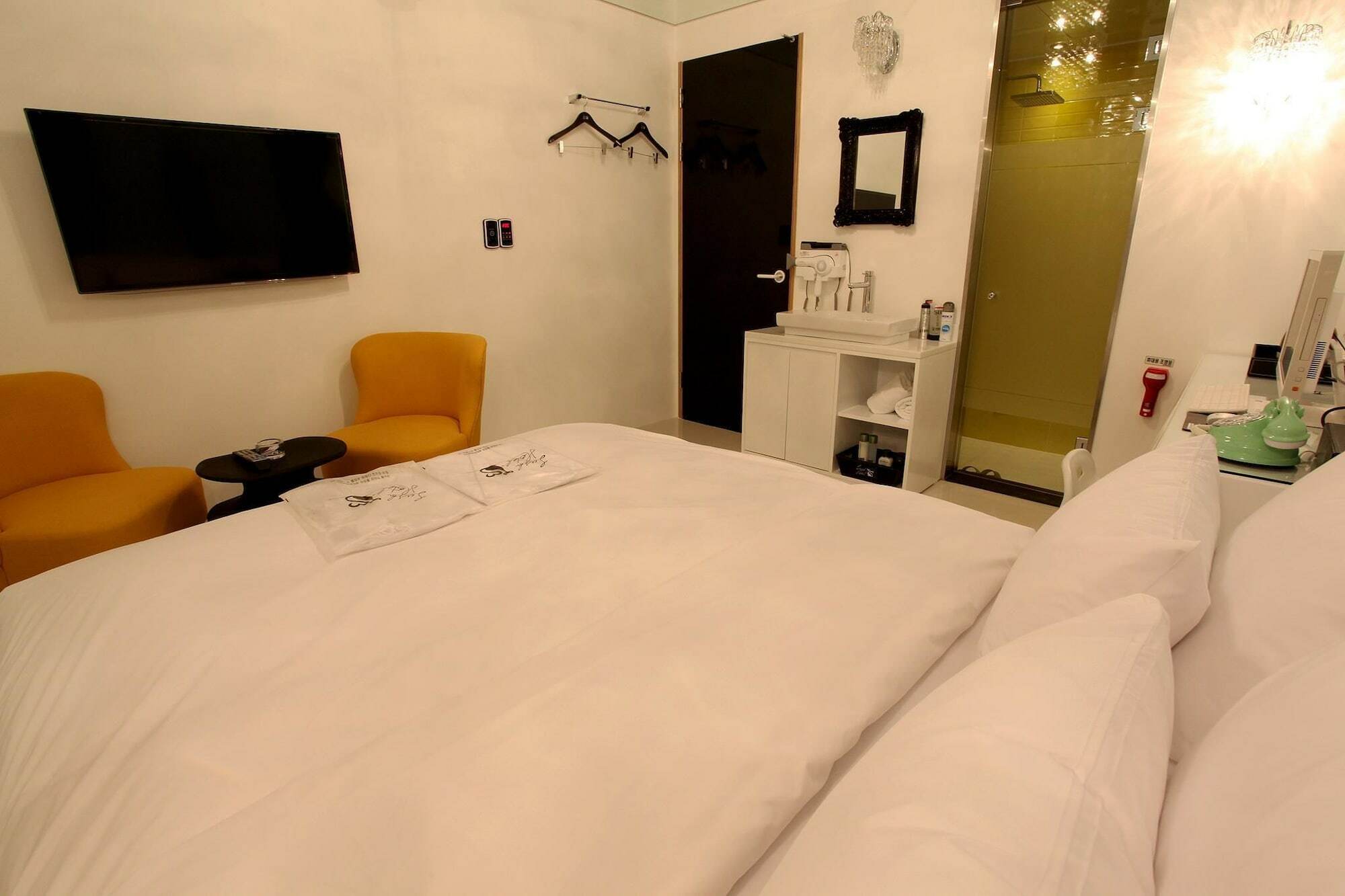 Lush Hotel Seoul Eksteriør bilde