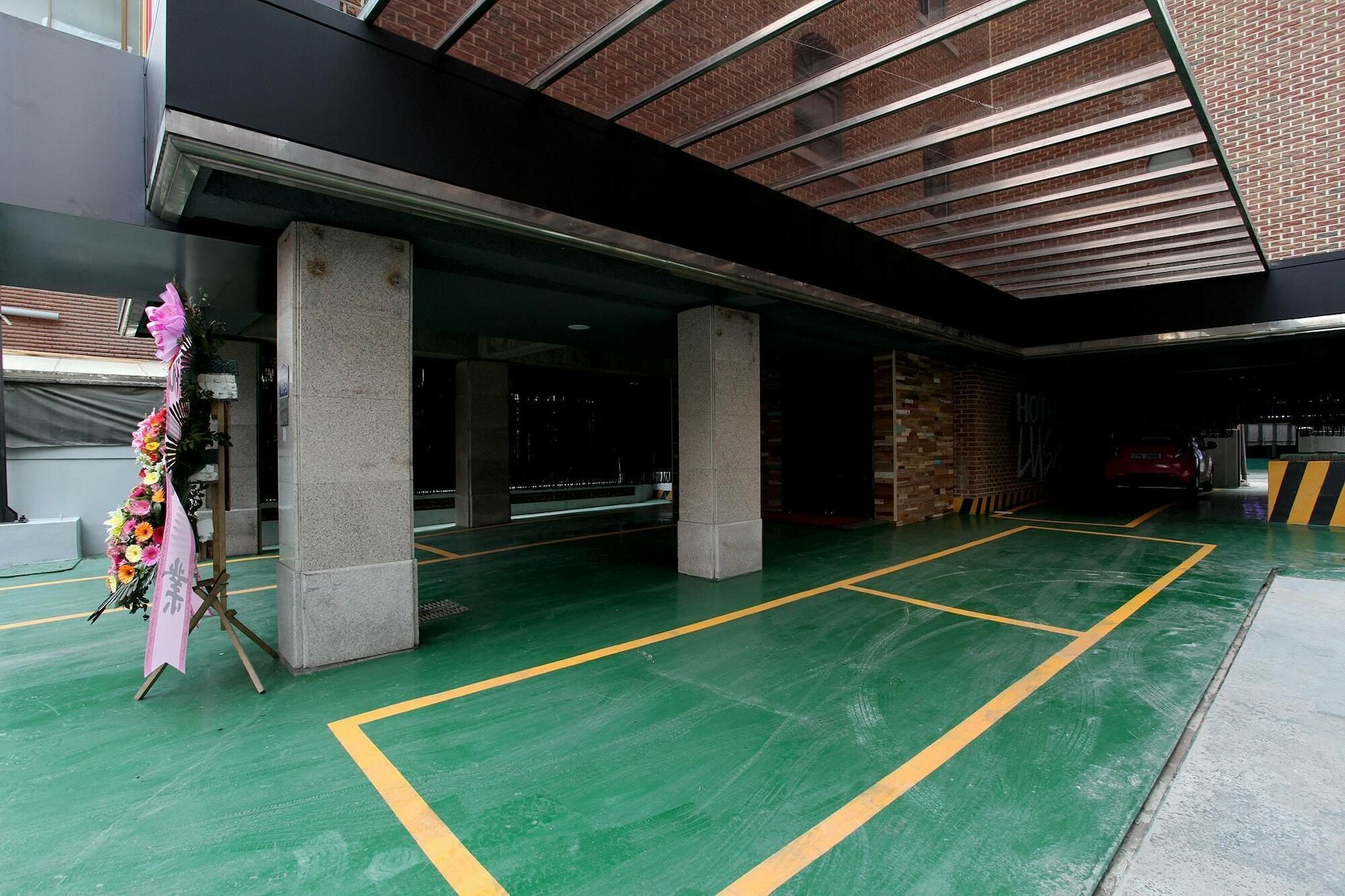 Lush Hotel Seoul Eksteriør bilde